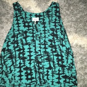 Black and blue crop tank